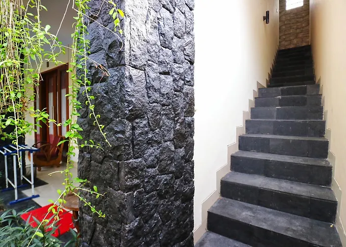 D\'Astri Guesthouse Sanur Redpartner